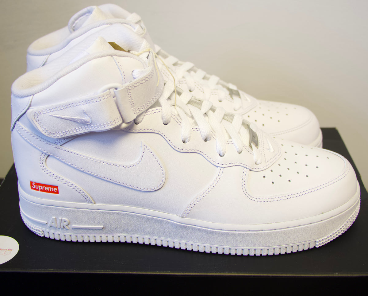 Nike X Supreme Airforce 1 Mid White