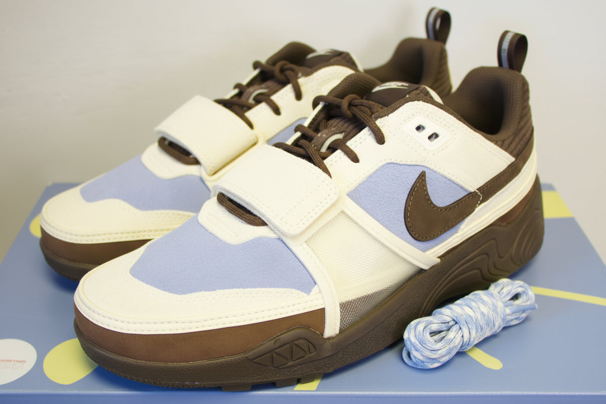Travis Scott X Nike Zoom Field Jaxx Leche Blue