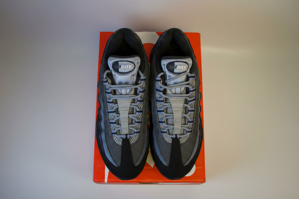Nike Airmax 95 Black & Metallic Silver